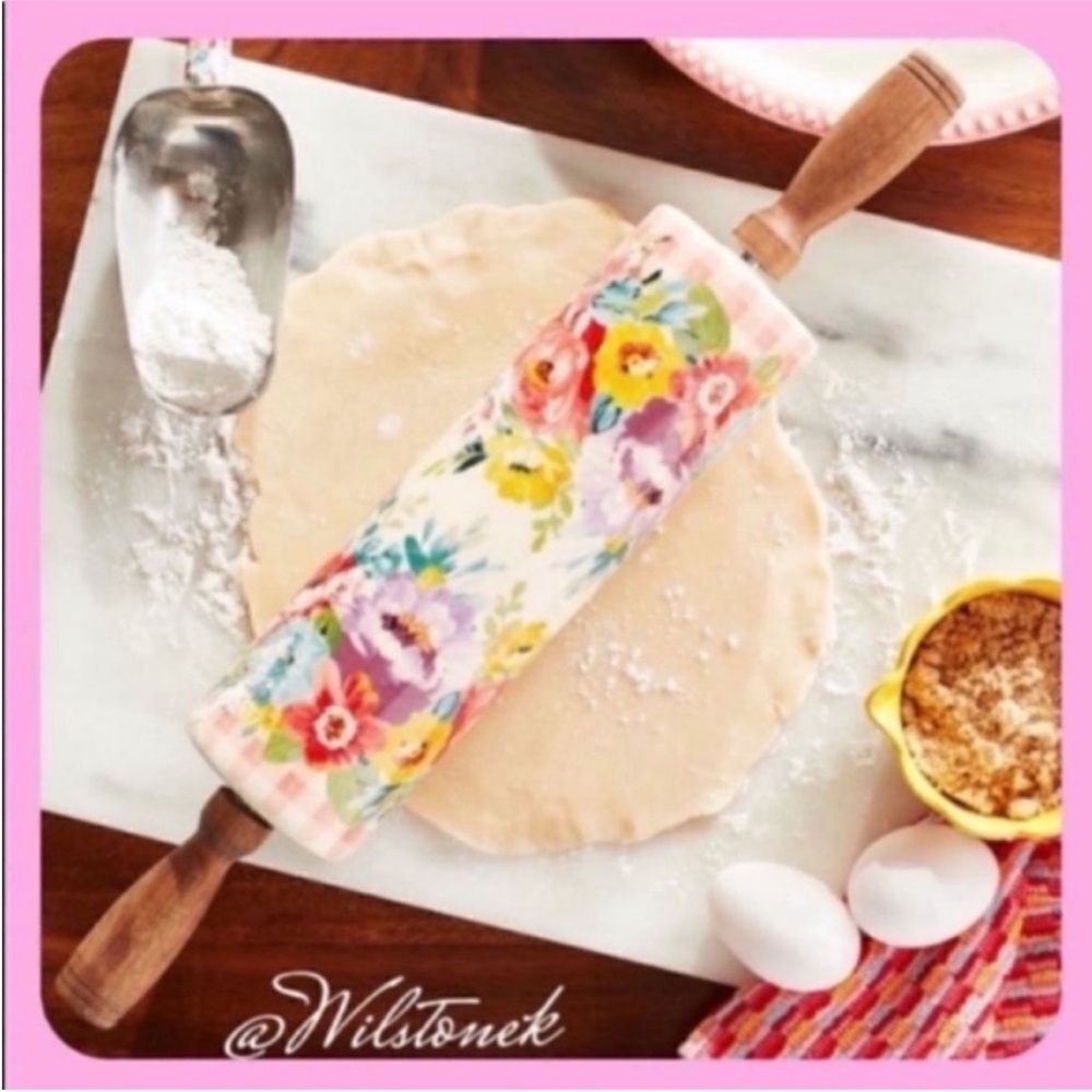 New- The Pioneer Woman Sweet Romance Ceramic Stoneware Rolling Pin